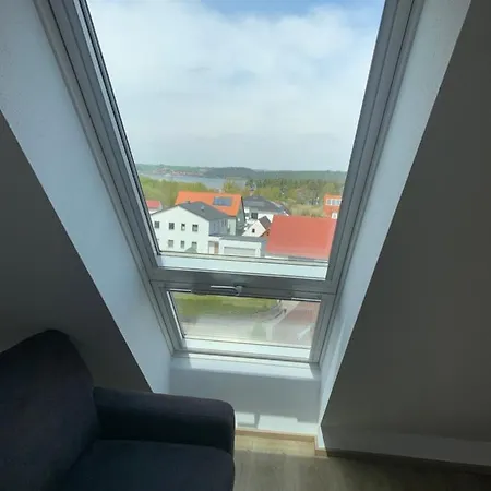 Sonniges 4 **** Dg-apartment Mit Aufzug+seeblick アパート