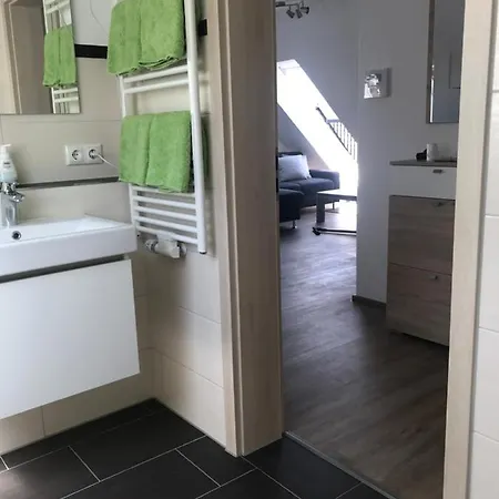 דירה Sonniges 4 **** Dg-apartment Mit Aufzug+seeblick