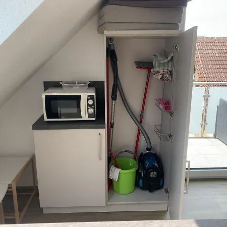 Sonniges 4 **** Dg-apartment Mit Aufzug+seeblick アパート
