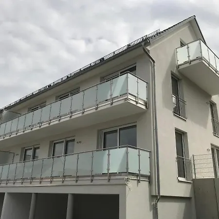 Sonniges 4 **** Dg-apartment Mit Aufzug+seeblick Pleinfeld