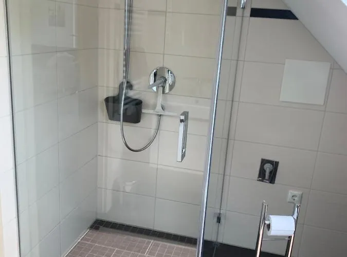 Sonniges 4 **** Dg-apartment Mit Aufzug+seeblick Apartmán