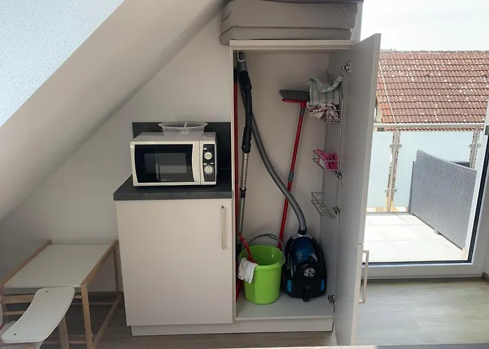 Sonniges 4 **** Dg-apartment Mit Aufzug+seeblick דירה